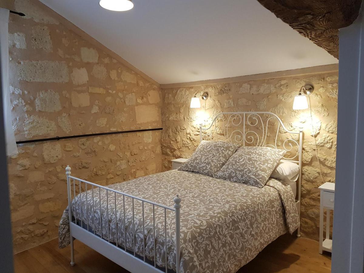 Domaine Du Chauvet 3*